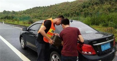 黔江区道路救援解答汽车保养的必要性